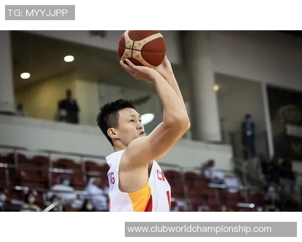 周鹏：从篮球场上的传奇到生活中的榜样，如何平衡事业与家庭的双重挑战