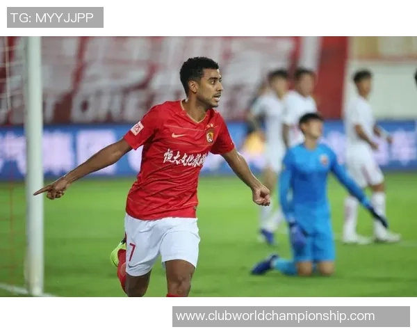 恒大与上港激战正酣精彩对决回顾及赛后分析 恒大与上港激战正酣精彩对决回顾及赛后分析